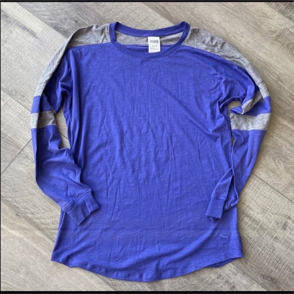 Victoria's Secret PINK Oversized LS Tee Size XS - Picture 1 of 3